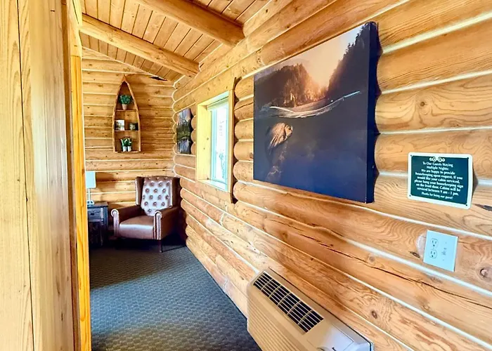 Creek Lodge *