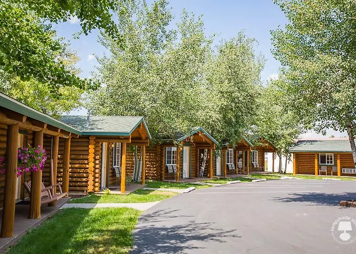 Creek Lodge *